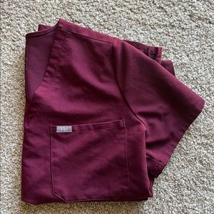 FIGS Women’s Catarina One Pocket Scrub Top - Large